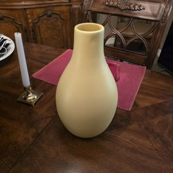 Elegant Yellow Ceramic Vase
