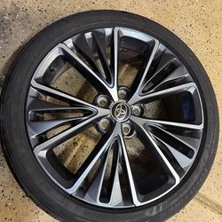 Wheel And Tire For Prius