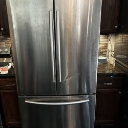Refrigerator NON WORKING 