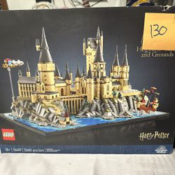 LEGO Harry Potter Hogwarts Castle and Grounds 76419 