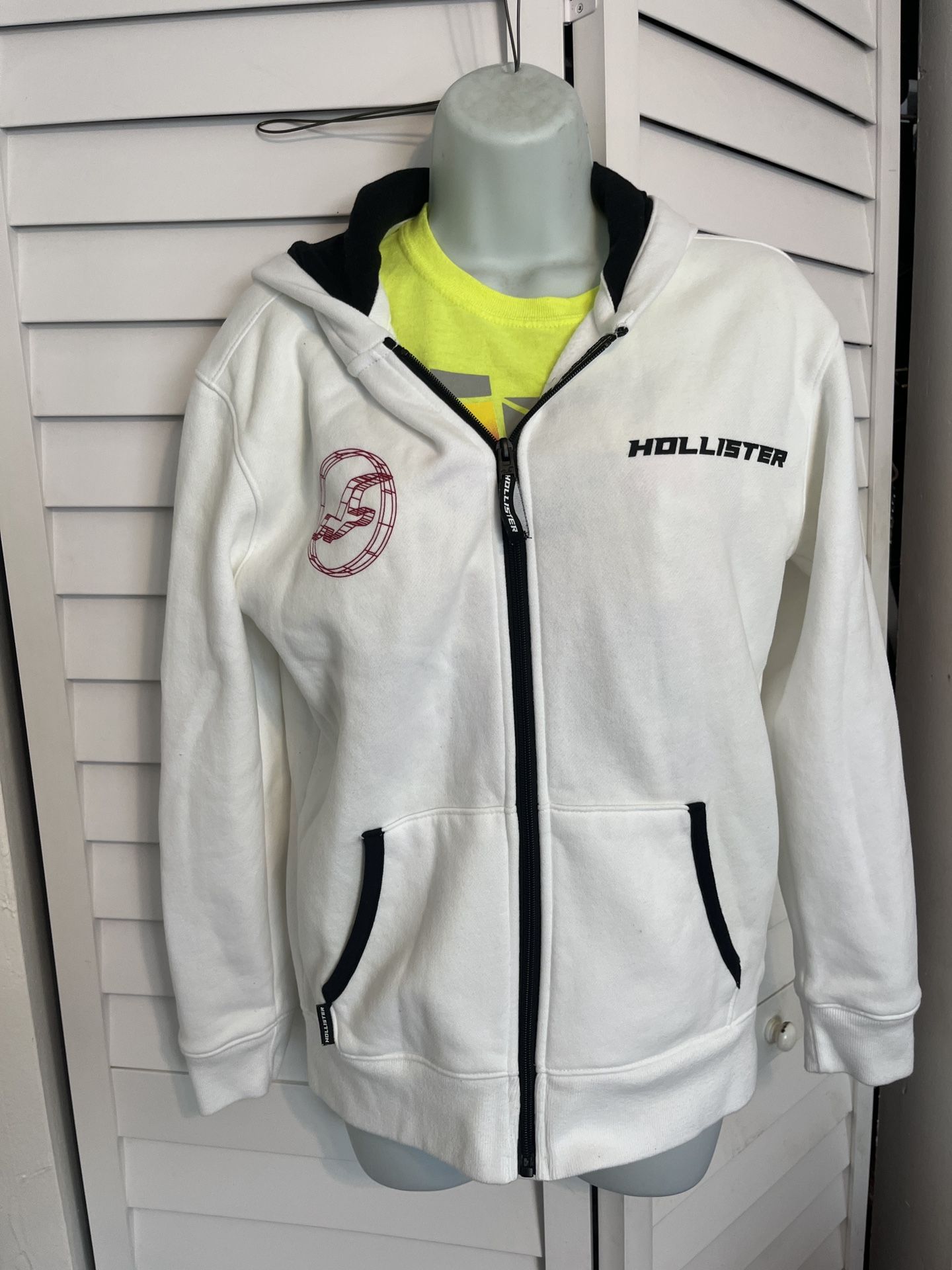 Ladies Hollister white hoodie. Xs. Great condition