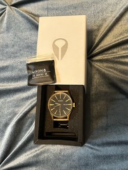 NIXON ss G16 100M STAINLESS STEEL  