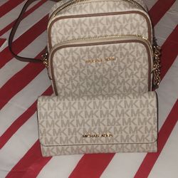 MICHEAL KORS SET