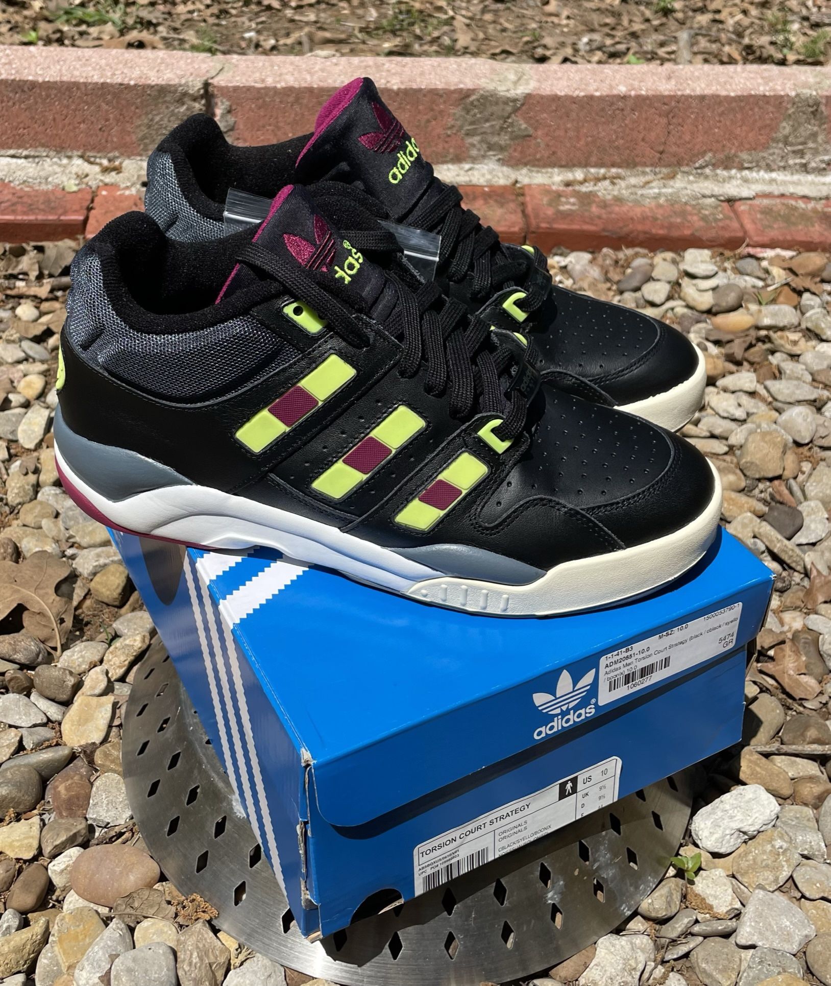 Adidas Originals Torsion Court Strategy Mens size 10
