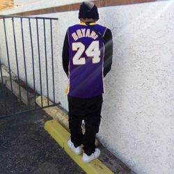 100 % Authentic  24 Kobe Bryant Adidas Jersey  Color Purple