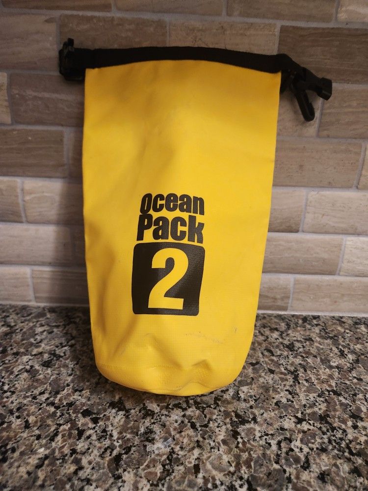 2L Ocean Pack Dry Bag (Broken Buckle)