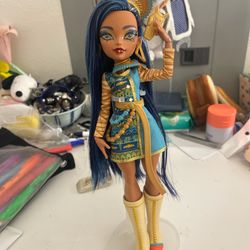  Monster High Dolls