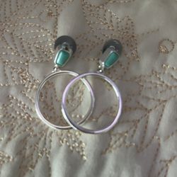 silver tone and turquoise circle dangle earrings