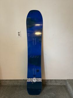 GNU Banked Country Snowboard 160W
