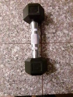 5 Pound Dumm Bell