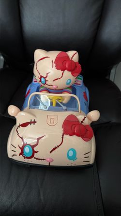 Hello Kitty X Chucky good girls