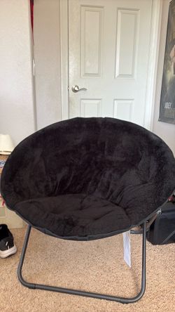 2 round chairs