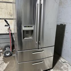 LG / Refrigerator /  Four-Door Stainless Steel / Clean Working! Free Delivery 🚚 