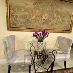 Very Beautiful gorgeous 2 chairs and table