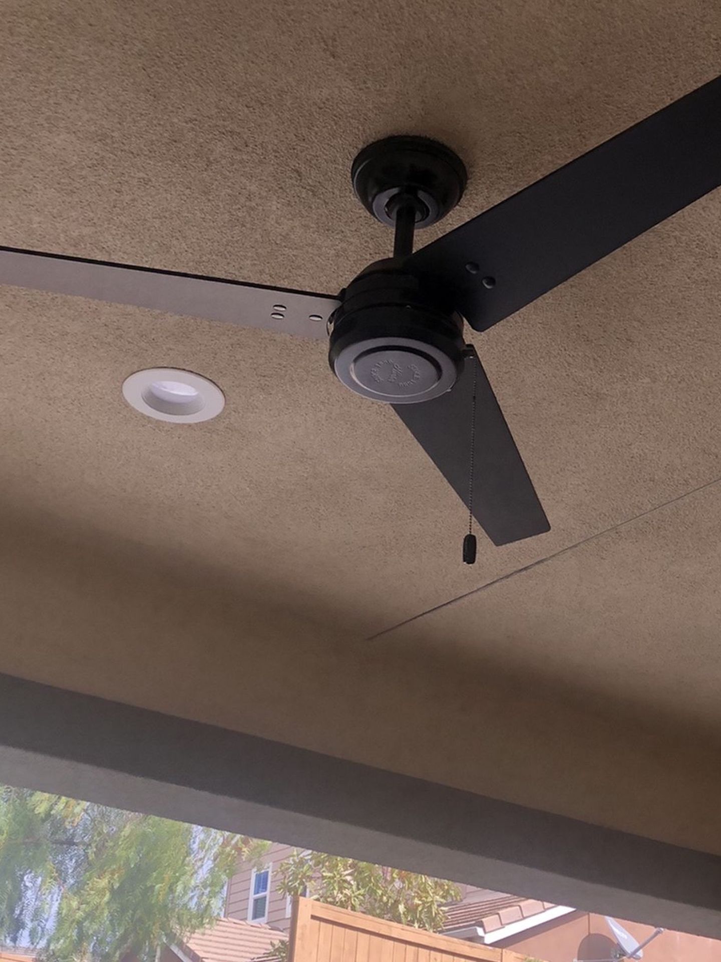 Hunter Outdoor/indoor Fan