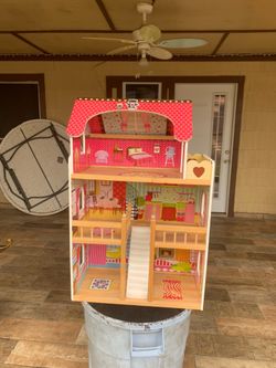 Doll house