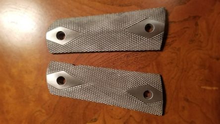 Pewter grips