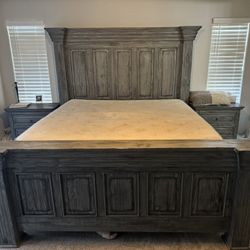 Bedroom Furniture Set