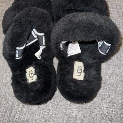UGG slides / slippers