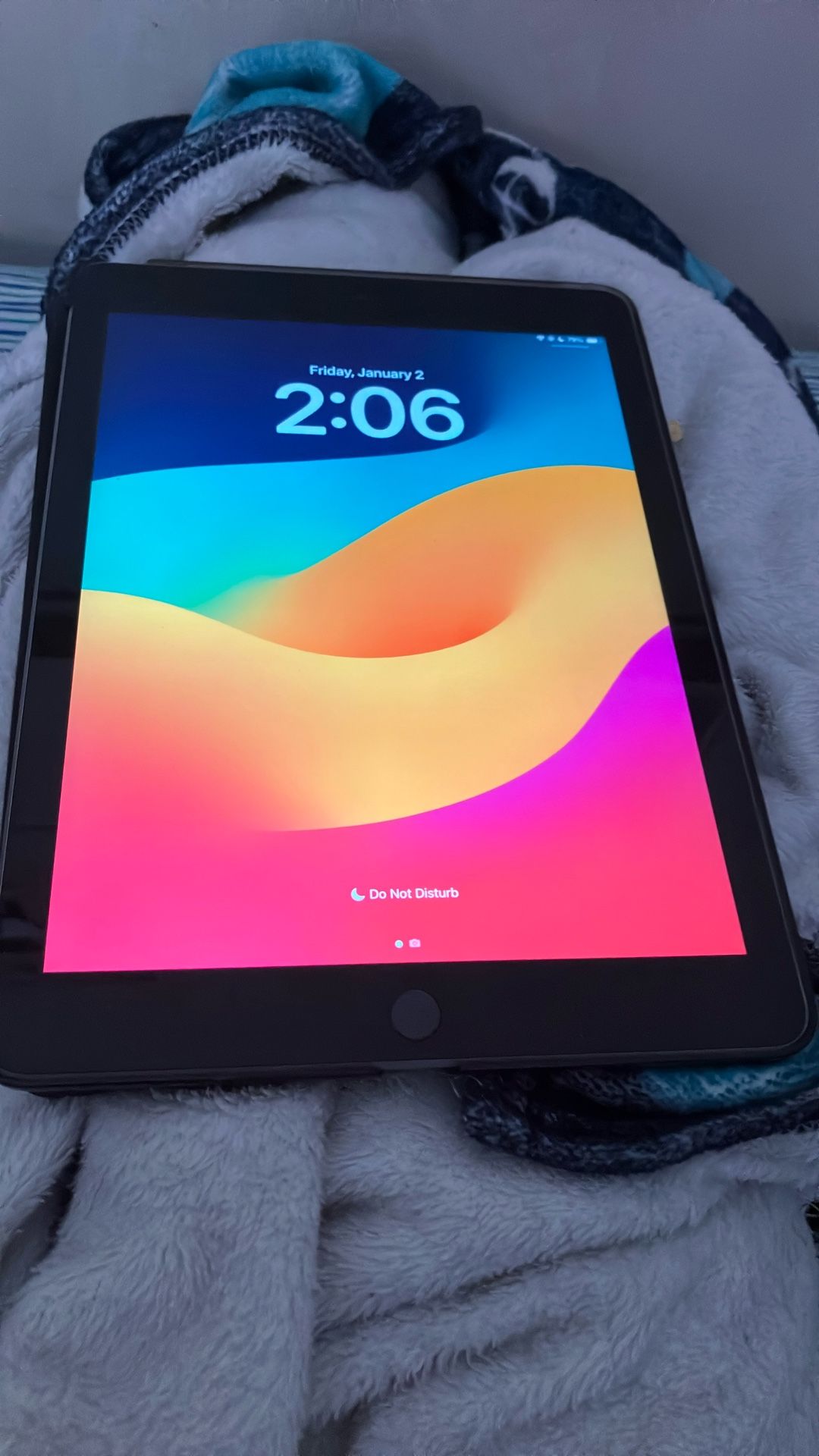 Ipad 6th Generation Barely Used With Case