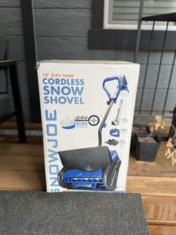Snow Joe Snow Shovel