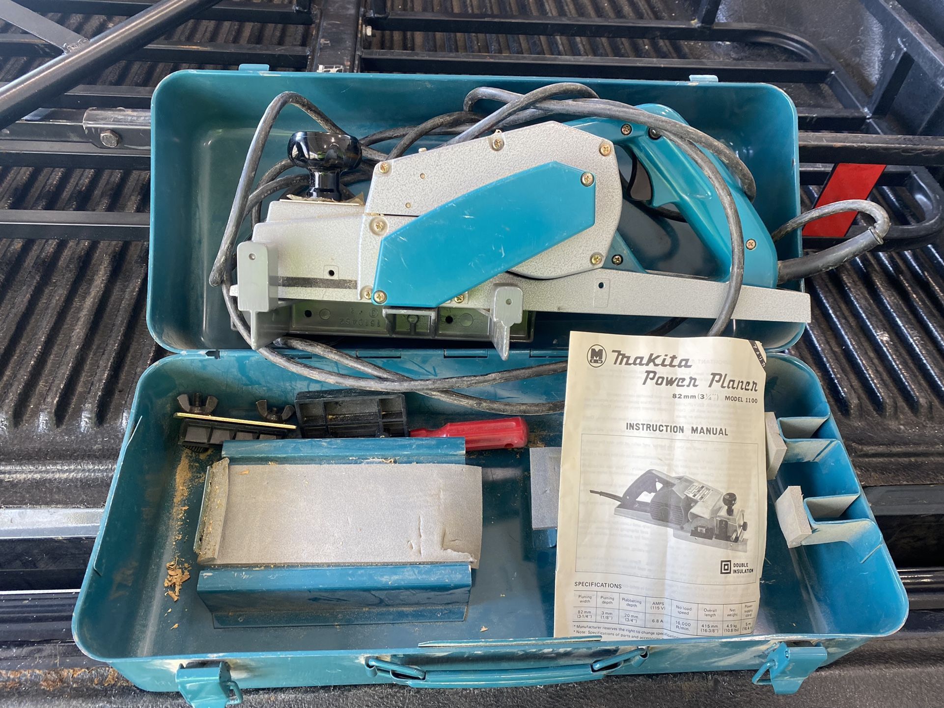 Makita Power Planer Model:1100 In Metal Box Handheld Planer
