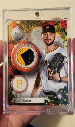 Paul Skenes Topps Holiday Player-Worn Memorabilia Card 05/10