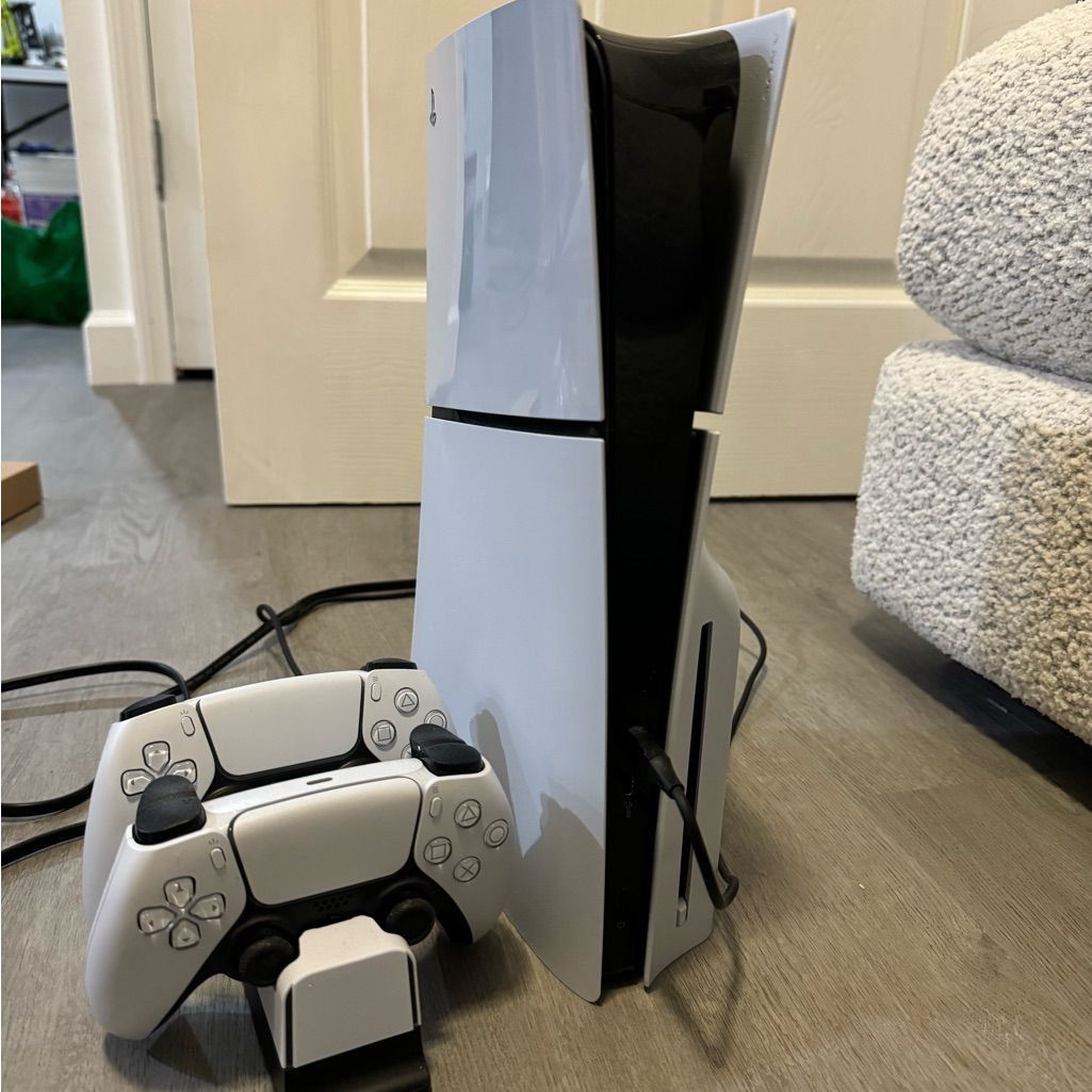 Ps5 / Color: Black/white/ Size: Os