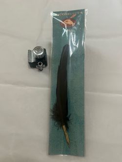 The Wizarding World of Harry Potter Scribbulus Quill and Inkwell Set