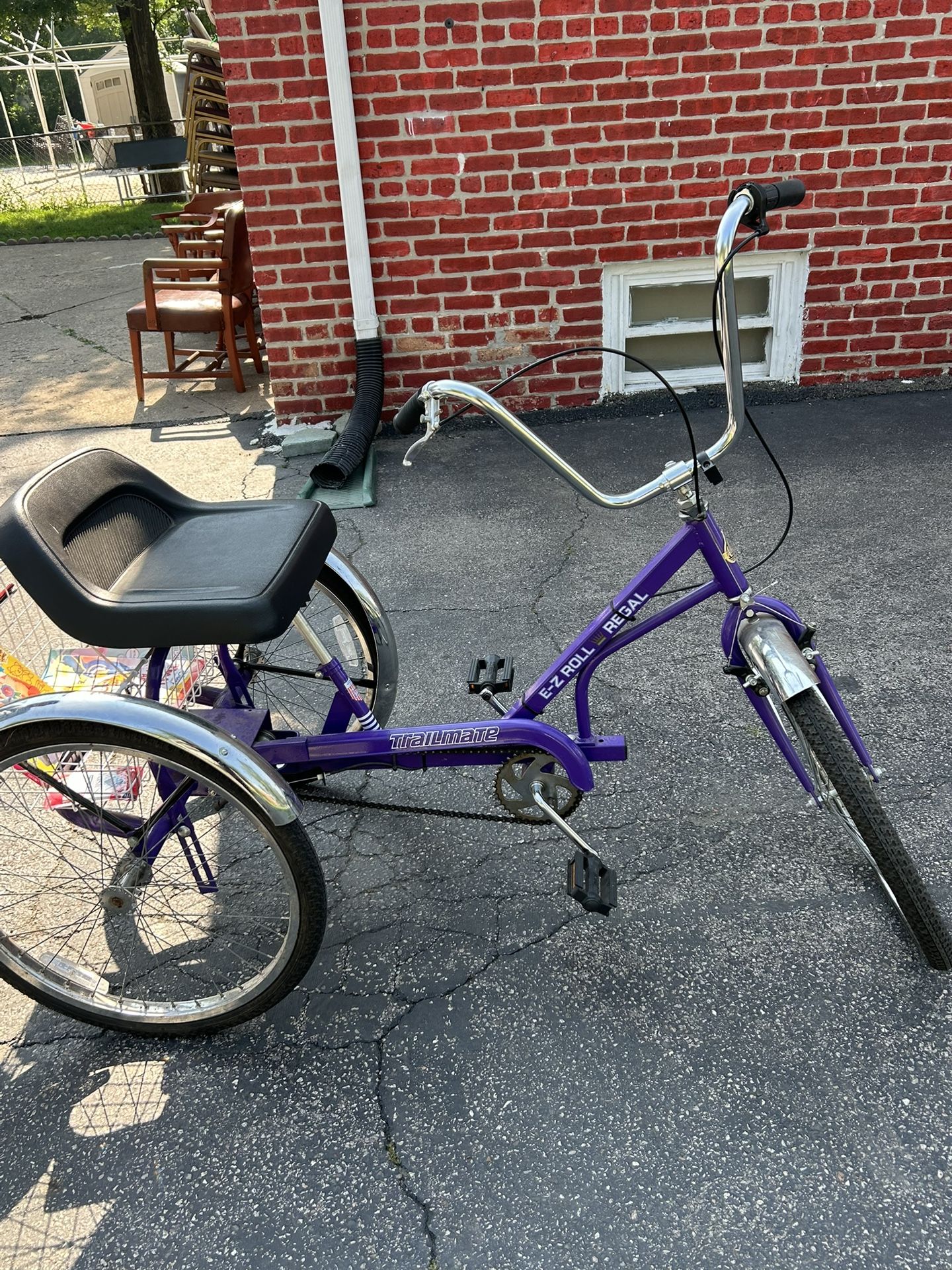 Bicycle of 3, rims and rear sid