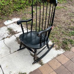 Vintage Rocking Chair 