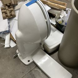 Wall Mount Toilet-works  