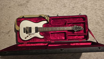 Schecter Hellraiser C7-FR 7 String Electric Guitar with Case