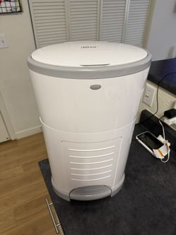 Dekor Diaper Can