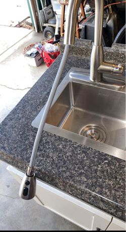 Elkay stainless steel kitchen sink