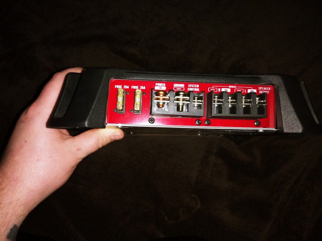 Pioneer 820 watt