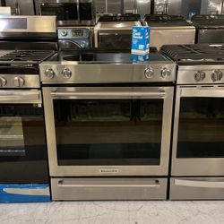 New KitchenAid Electric Range‼️