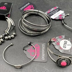 Paparazzi Bracelet lot 9 Altogether 