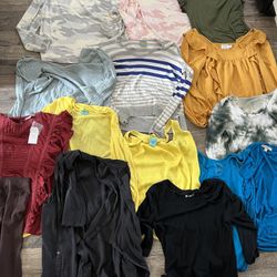 Women’s Size Small Tops 