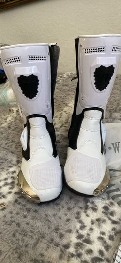 New JG Wolves Racing Boots
