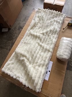 Fleece Throw Blanket for Couch 35x60”