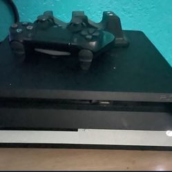PlayStation 4 Slim And Xbox Series One S