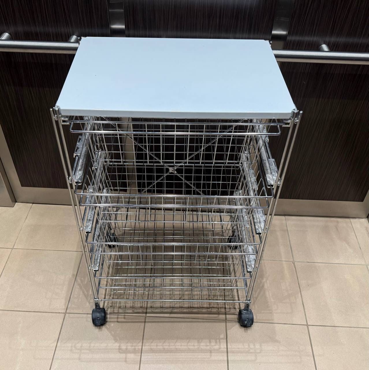 Stainless Steel Rolling Storage Rack with Drawers – Excellent Condition