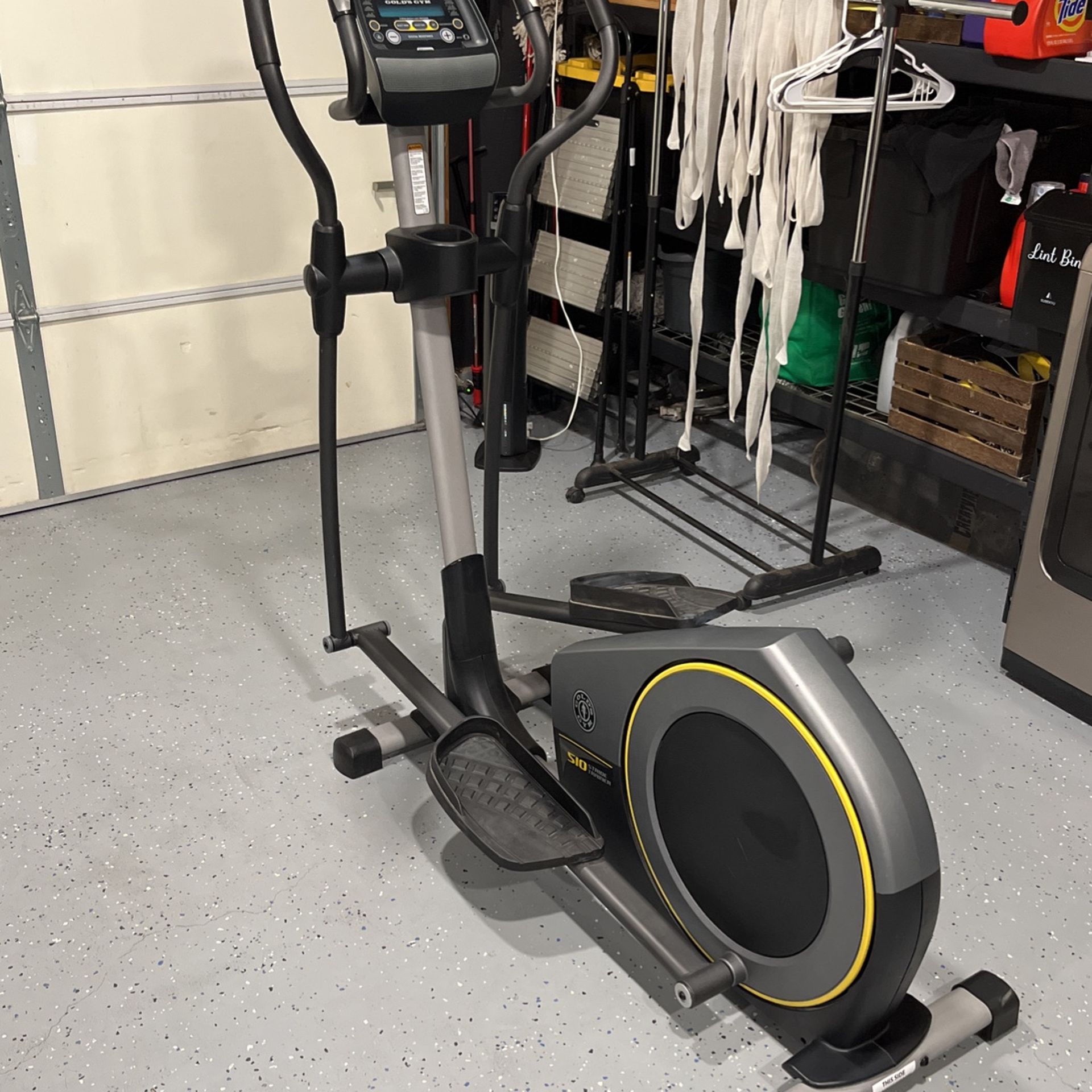 Golds Gym Elliptical Machine for Sale in Riverside, CA OfferUp