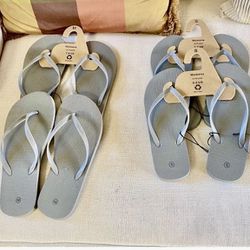 4 Pairs Of Flip Flops. Size 5/6 & 7/8. New. Make Offer 