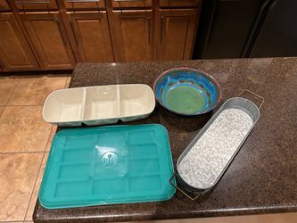 Pampered chef snack bar maker and serving dishes