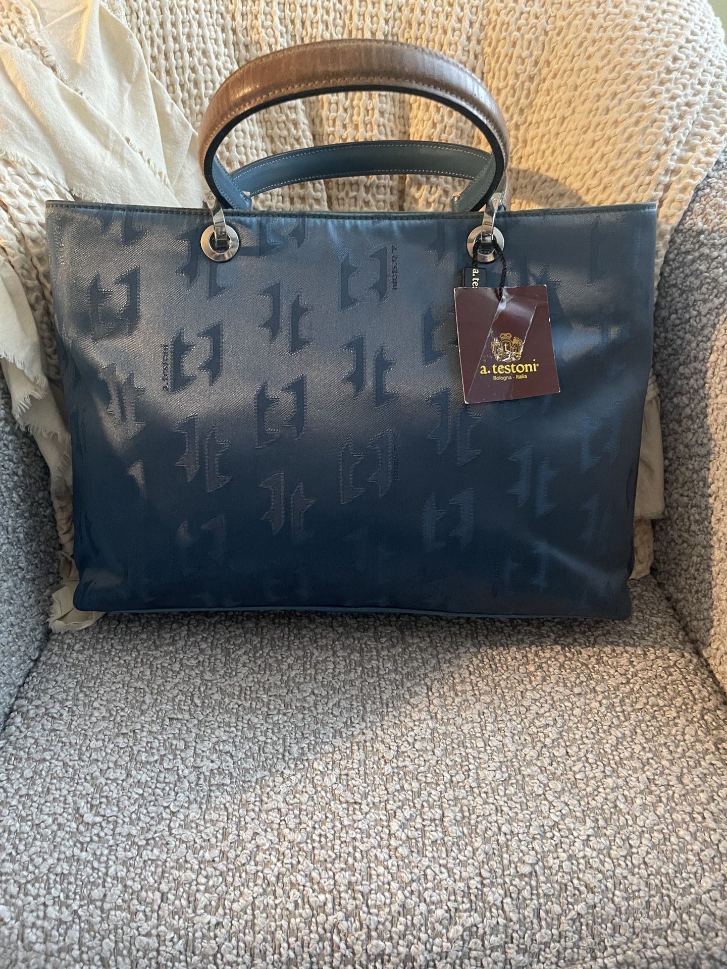 HANDBAGS - Designer