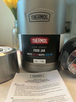 Thermos Icon Series, 24oz vacuum insulated stainless steel food jar. Keeps food hot / cold.7.5” tall