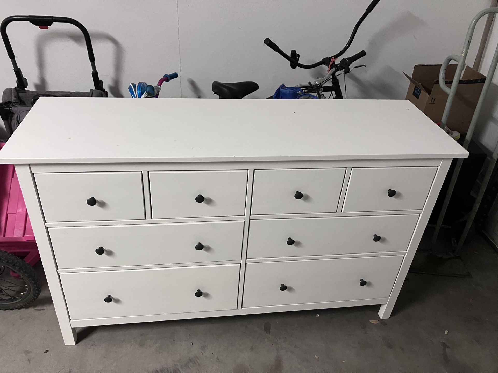 White IKEA HEMNES 8 Drawer Dresser