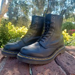 Doc Martens The Original Leather Boot W10 